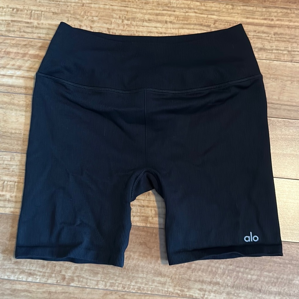 Alo Yoga shorts
